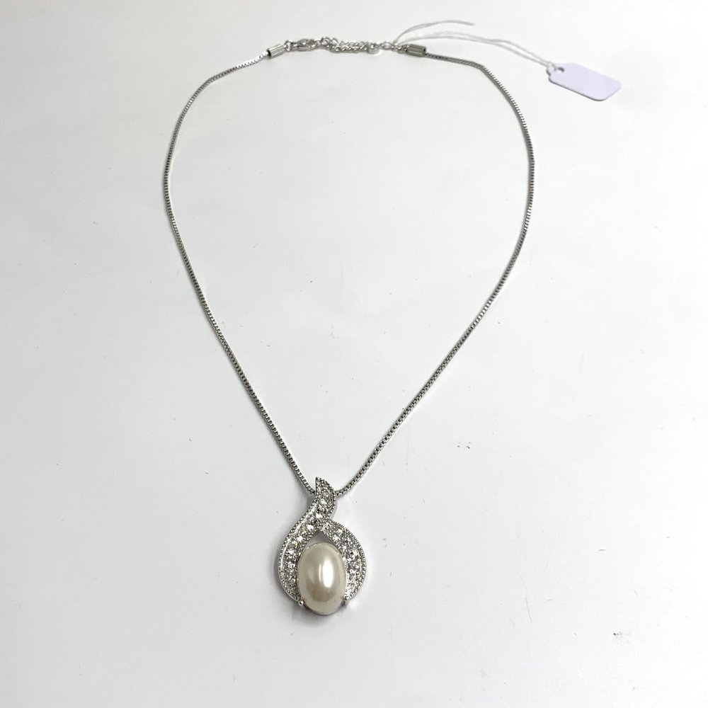 Fifth Ave Necklace